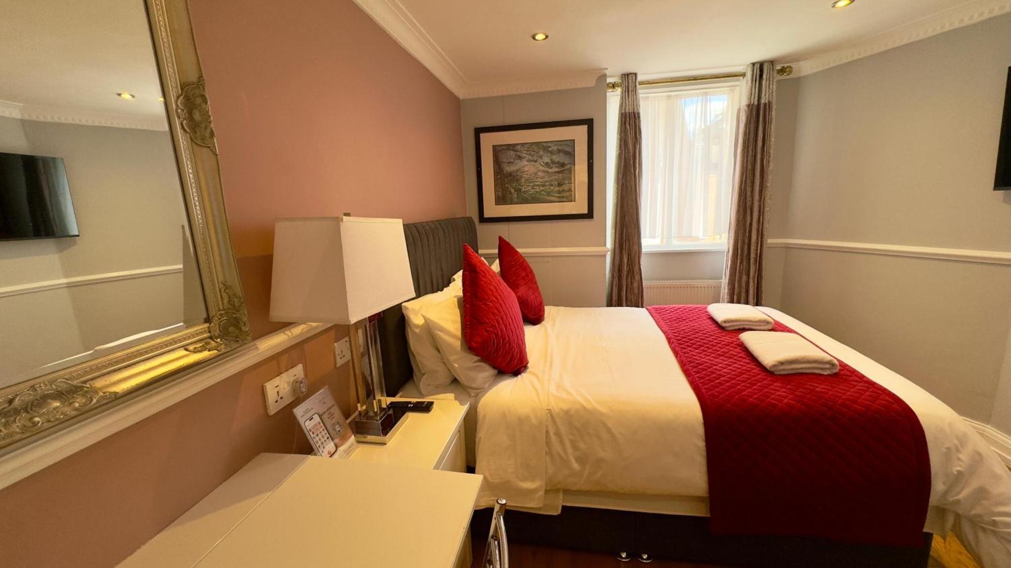 Classic Hyde Park Hotel London Ngoại thất bức ảnh