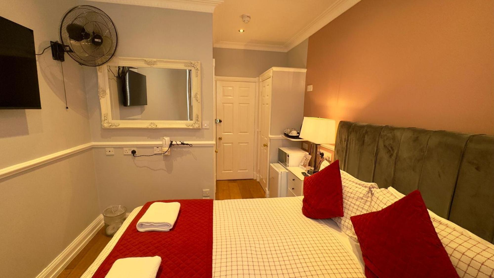 Classic Hyde Park Hotel London Ngoại thất bức ảnh